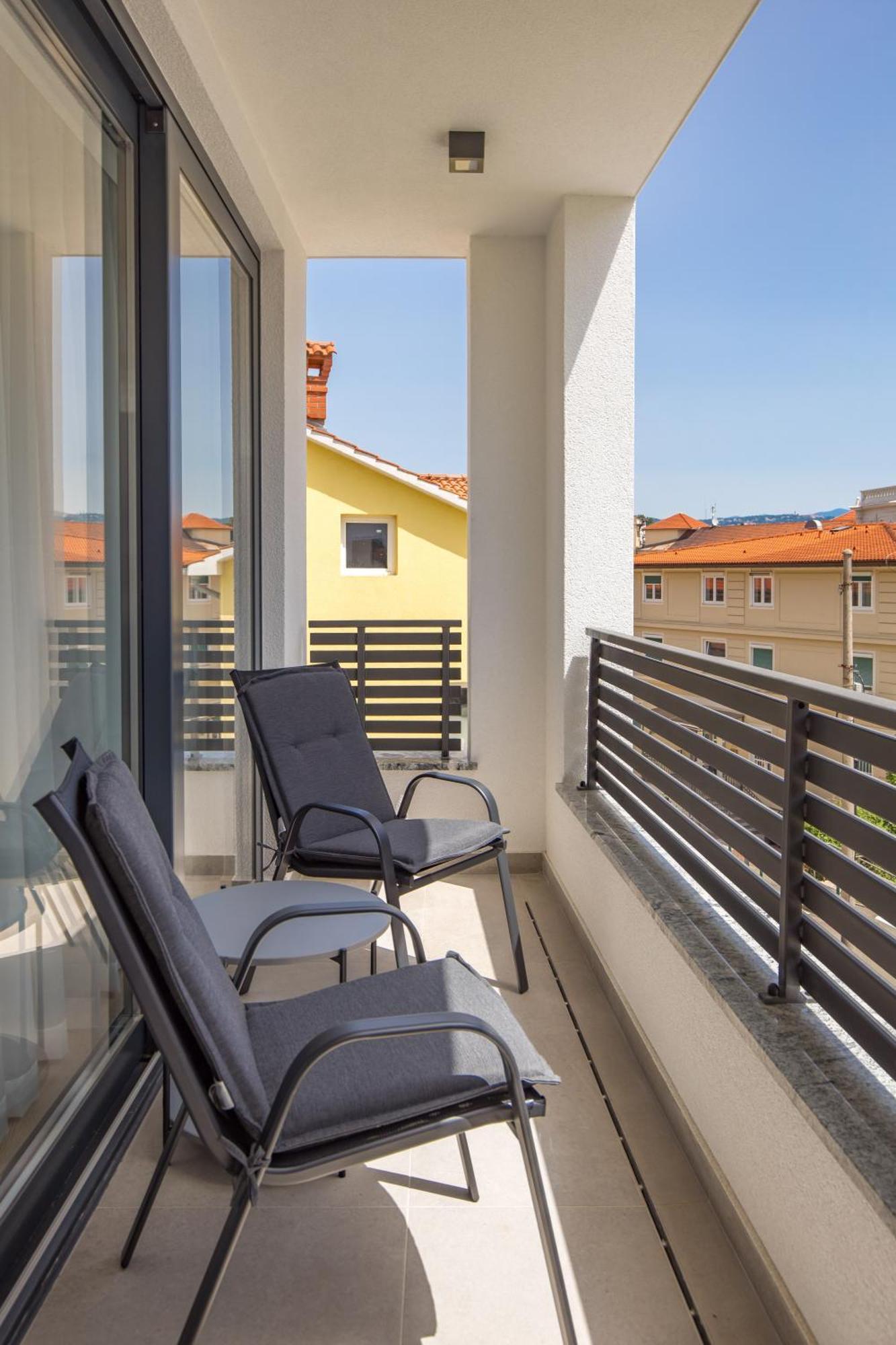 Belinda Apartments With Balcony Опатия Экстерьер фото