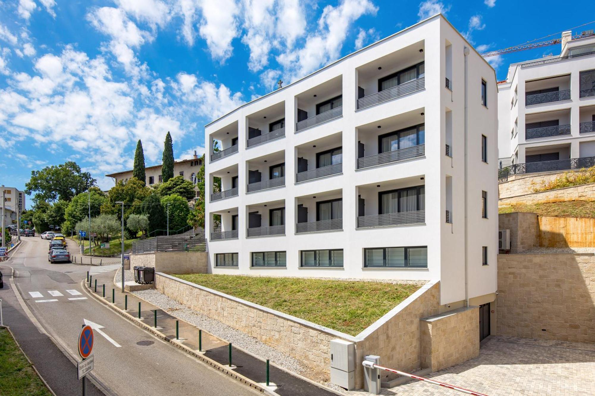 Belinda Apartments With Balcony Опатия Экстерьер фото